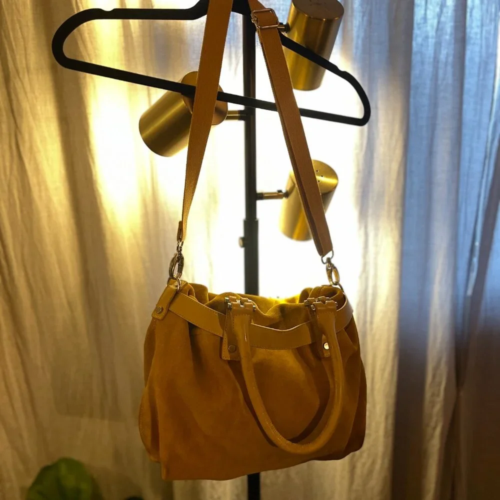 NINE WEST‎ hobo bag golden suede good condition silver hardware medium preppy